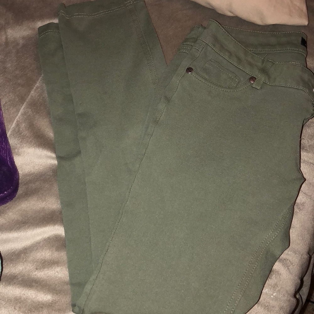 Green stretchy pants